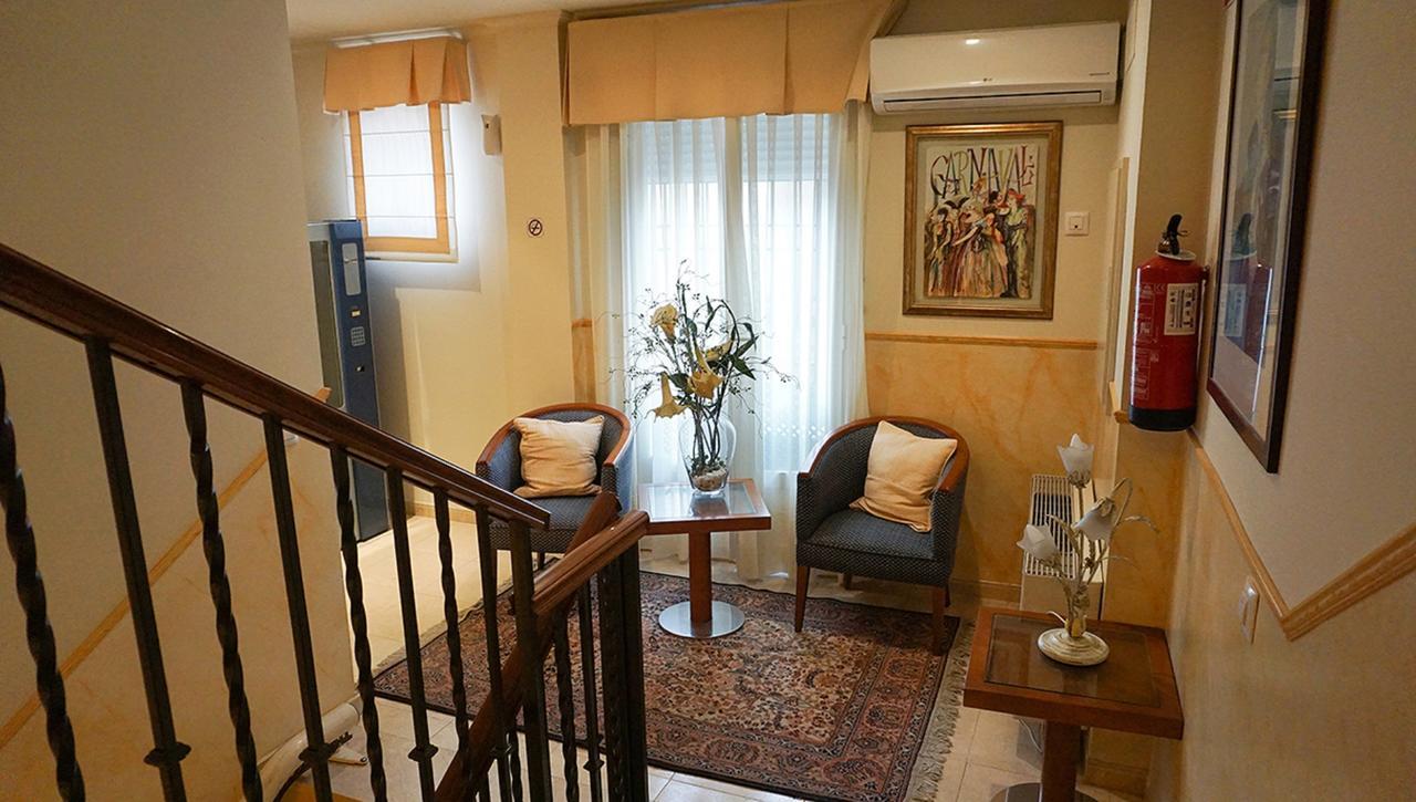 Hostal Forum Villa del Río Esterno foto