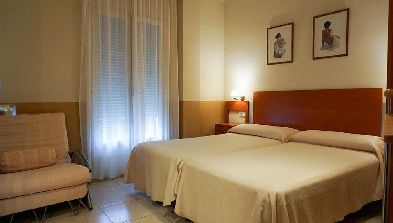 Hostal Forum Villa del Río Esterno foto