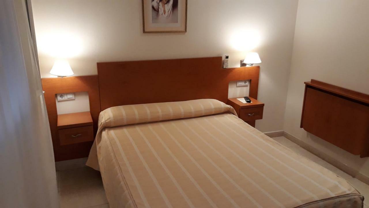 Hostal Forum Villa del Río Esterno foto